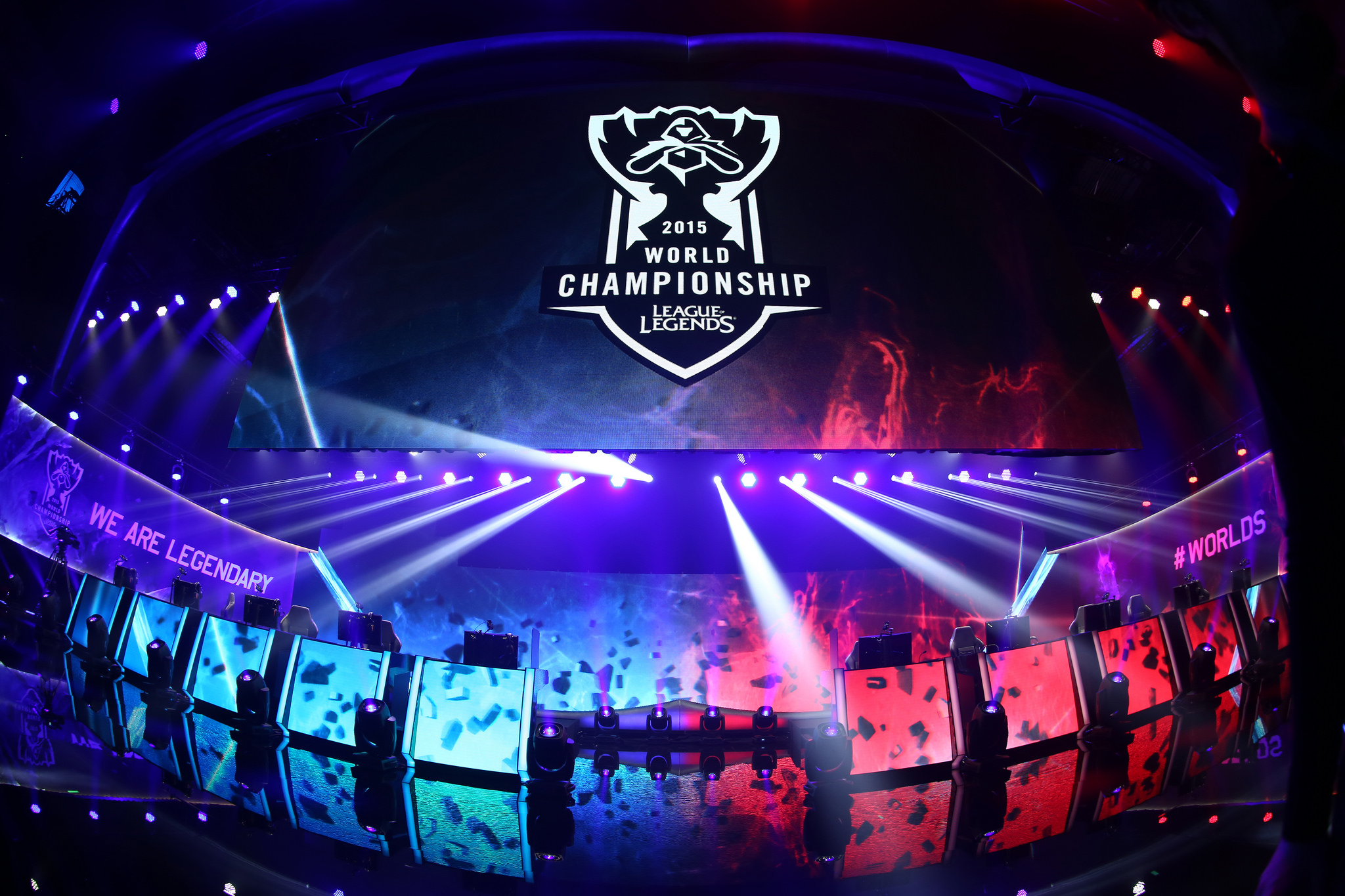 电竞比分官宣：Astralis正式签下HooXi