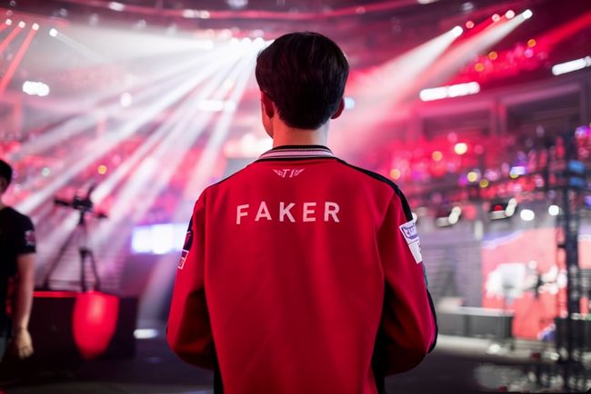 2022LPL冬季转会期信息爆料第一波，来自前V5教练涵艺